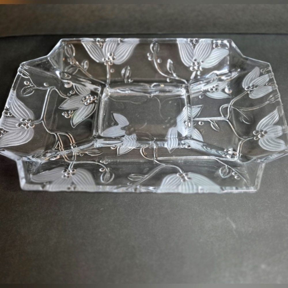 Elegant Crystal Floral Serving Tray